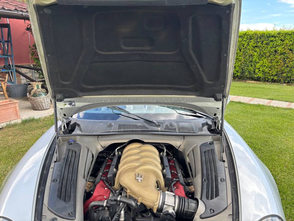 Image 22/27 of Maserati Spyder 4200 Cambiocorsa (2005)