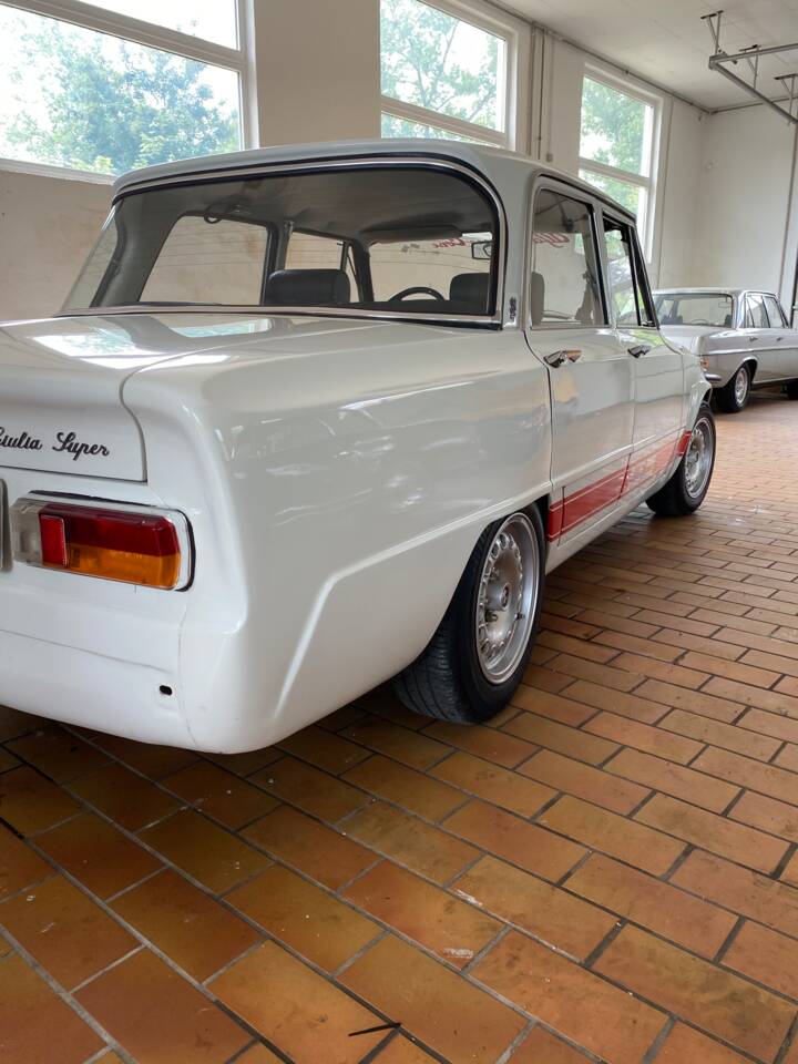 Bild 10/16 von Alfa Romeo Giulia 1600 Super Biscione (1971)