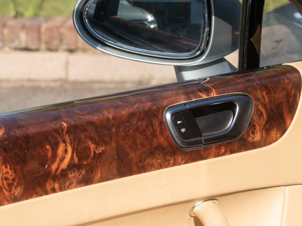 Image 19/50 of Bentley Continental Flying Spur (2007)