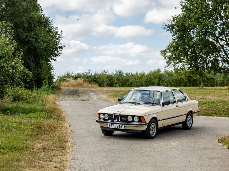 Image 12/48 of BMW 320/6 (1980)