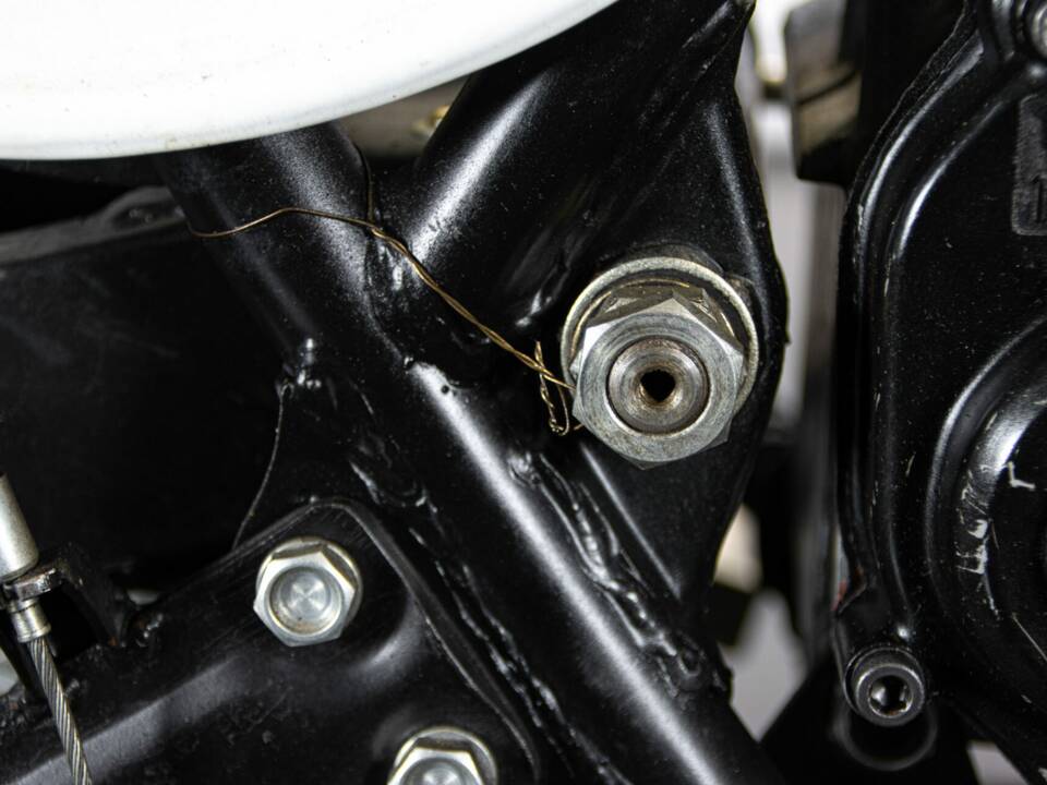 Imagen 43/50 de Yamaha 175 GP Special (1975)