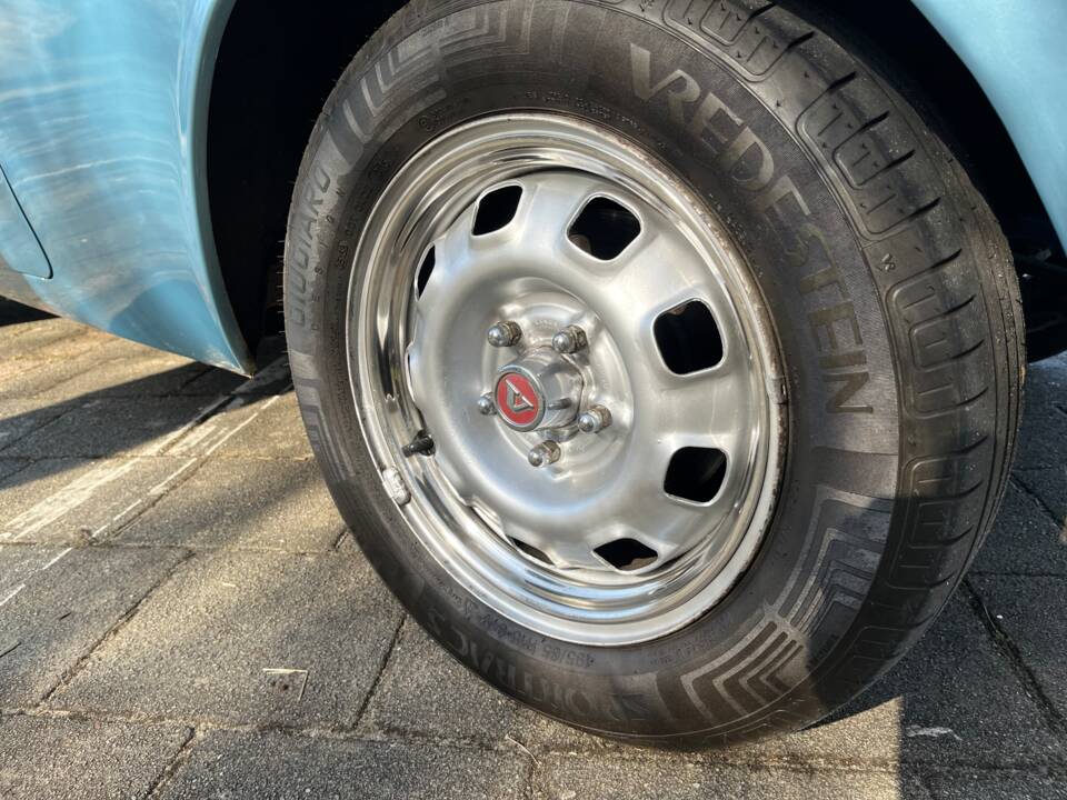 Bild 19/21 von Volvo 1800 ES (1973)