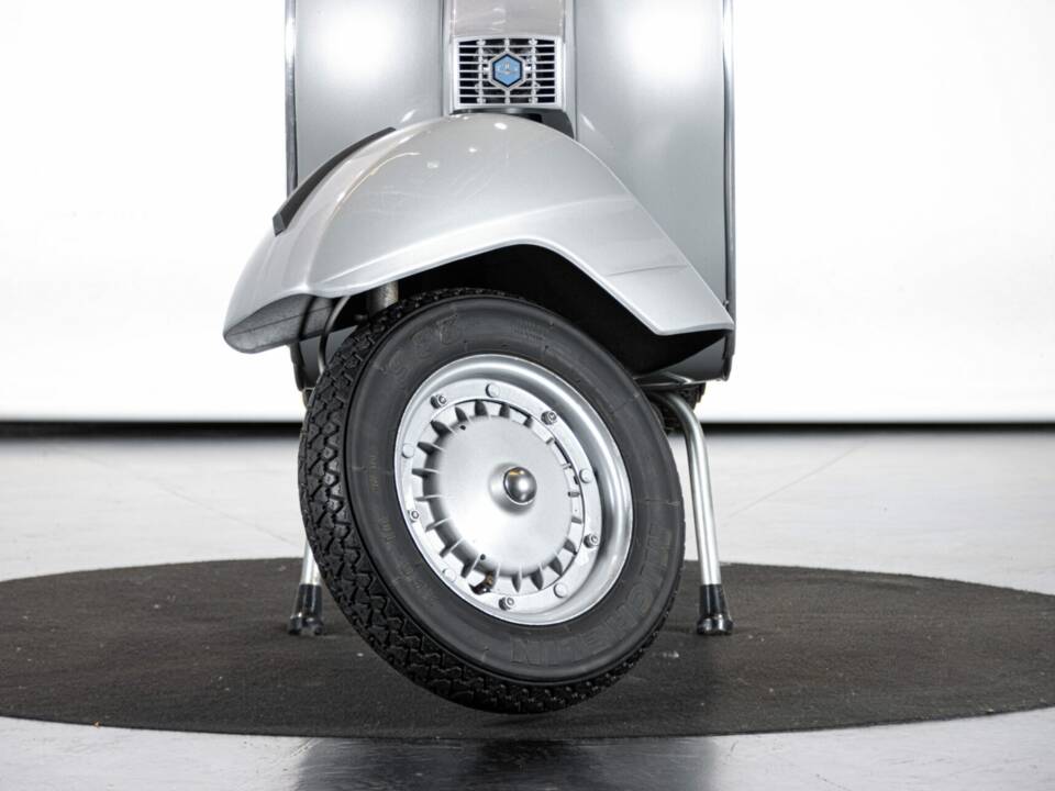 Bild 29/47 von Piaggio Vespa P 200 E (1977)