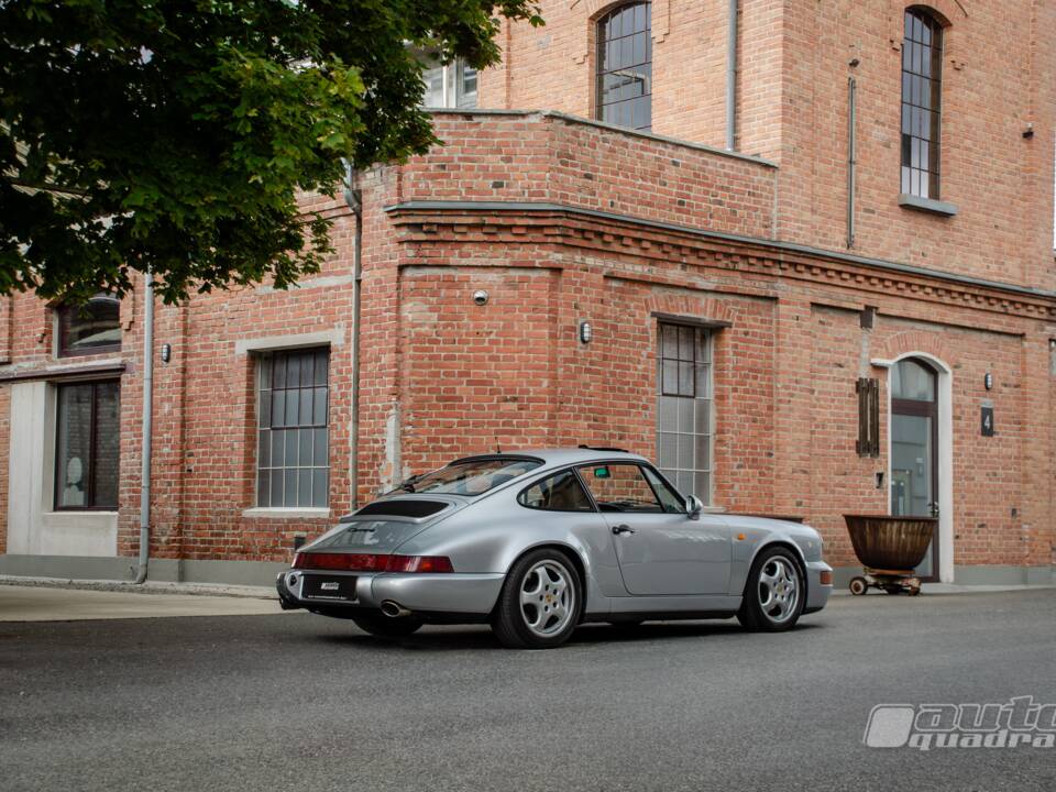 Bild 6/20 von Porsche 911 Carrera 4 (1991)