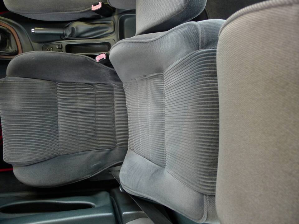 Imagen 35/35 de Alfa Romeo 156 2.5 V6 (1999)