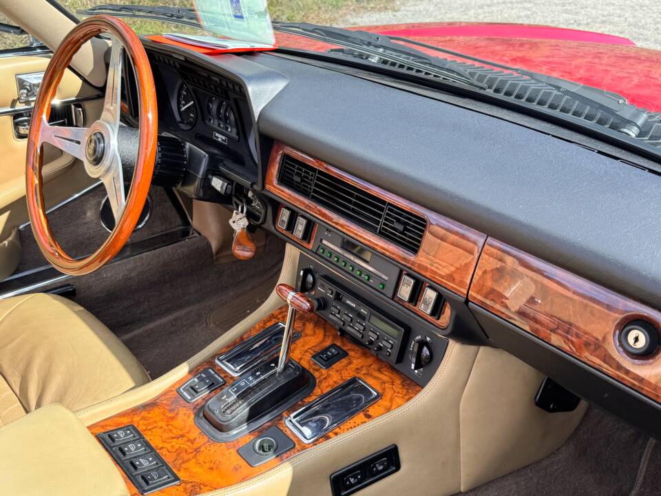 Bild 28/62 von Jaguar XJ-S Convertible (1988)