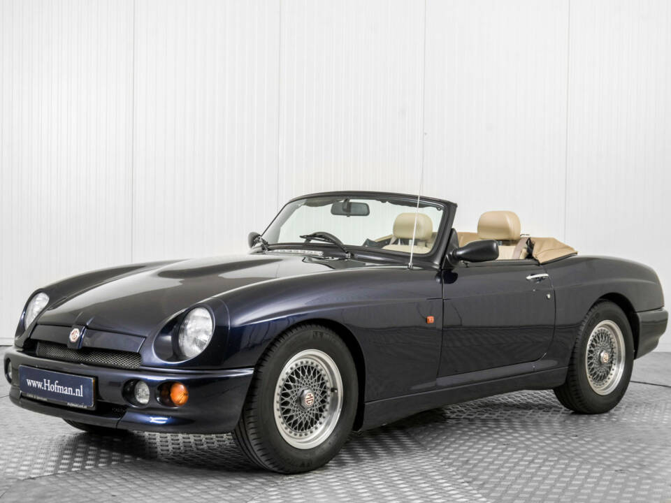 Bild 1/50 von MG RV8 (1993)