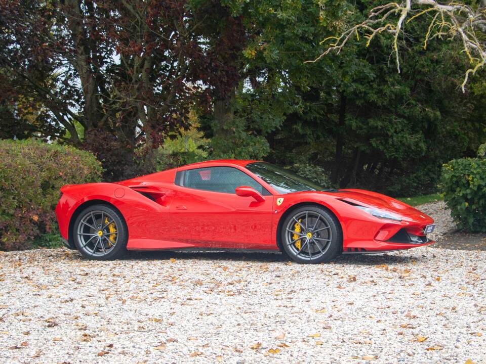 Bild 16/43 von Ferrari F8 Spider (2020)
