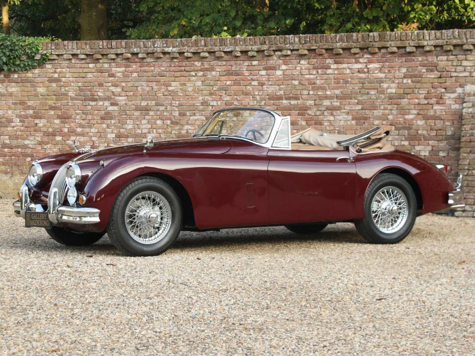 Immagine 19/50 di Jaguar XK 150 SE DHC (1958)