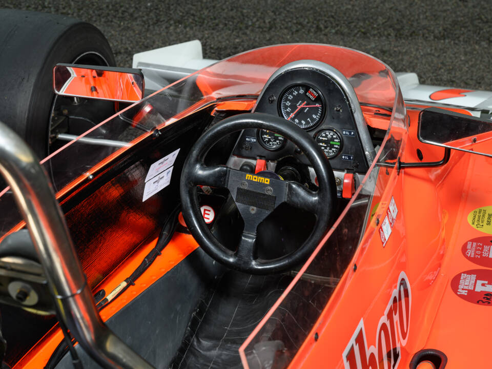 Imagen 17/18 de McLaren M23 (1976)