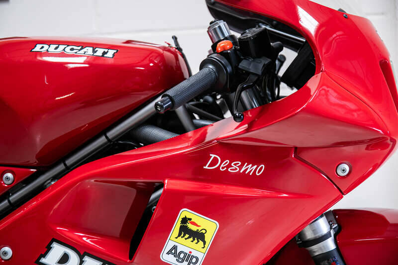 Immagine 28/35 di Ducati DUMMY (1988)