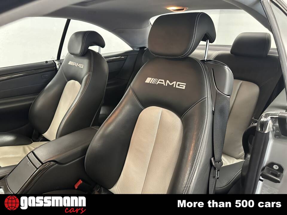 Immagine 15/15 di Mercedes-Benz CL 55 AMG (2001)