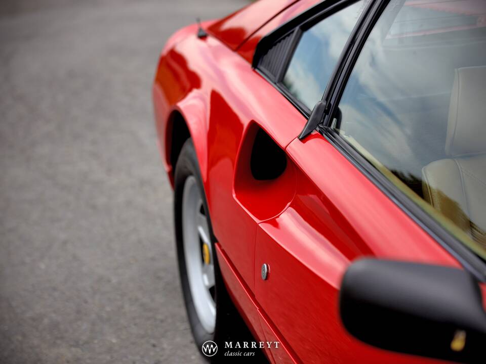 Bild 15/55 von Ferrari 308 GTBi (1981)