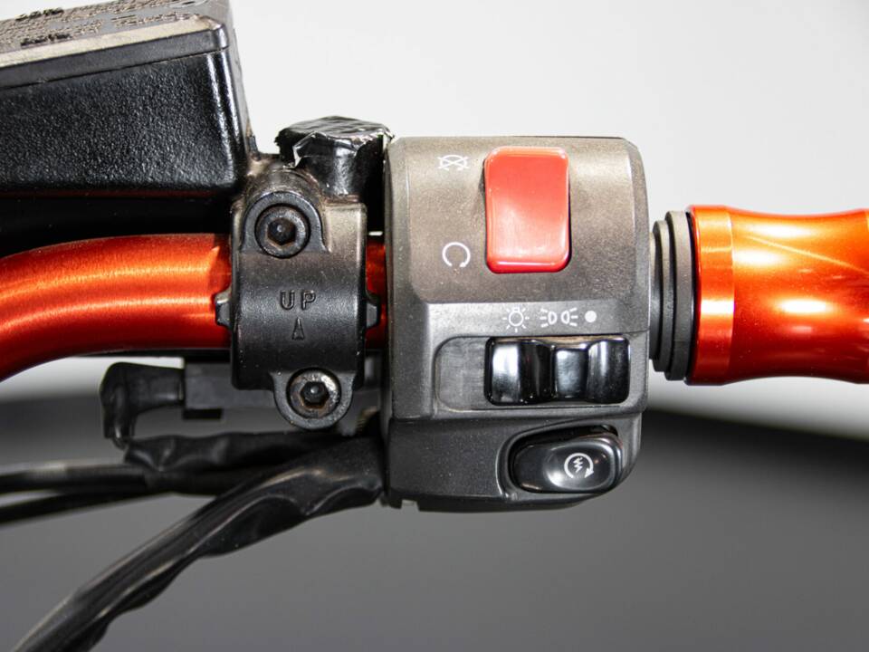 Bild 20/50 von Kawasaki DUMMY (2000)