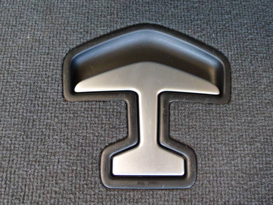 Image 17/43 of Saab 9-3 Turbo X (2008)