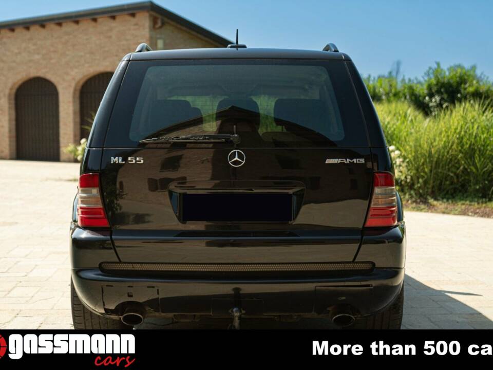 Image 8/15 of Mercedes-Benz ML 55 AMG (2000)