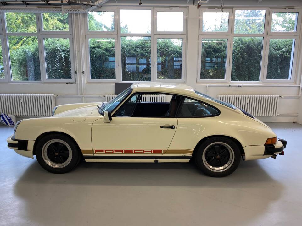 Immagine 2/23 di Porsche 911 SC 3.0 (1981)