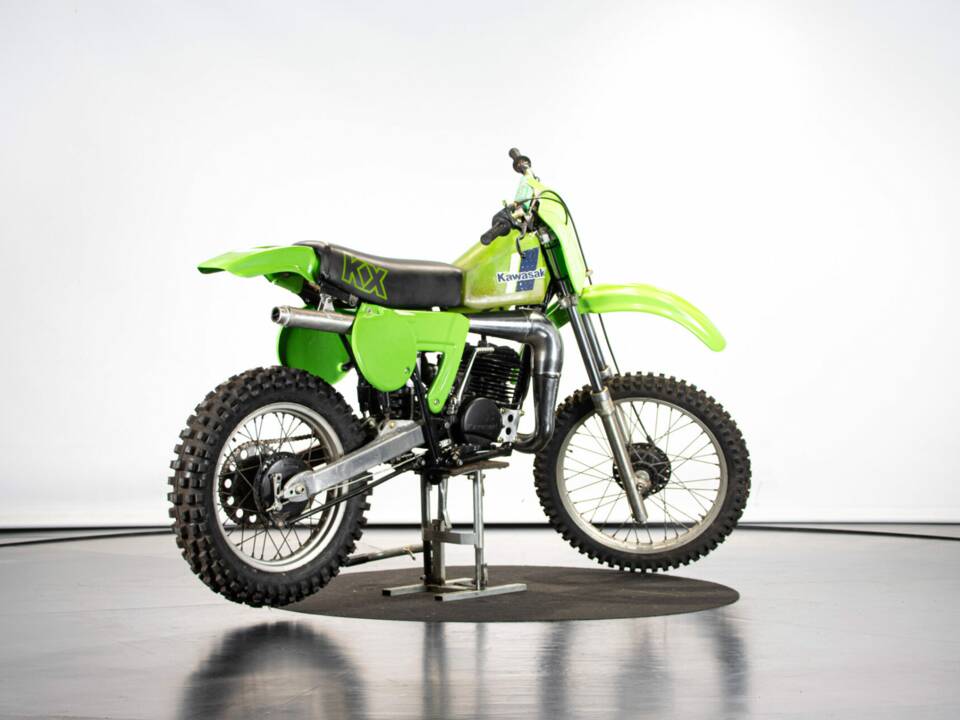 Image 4/40 de Kawasaki KX 250 (1980)