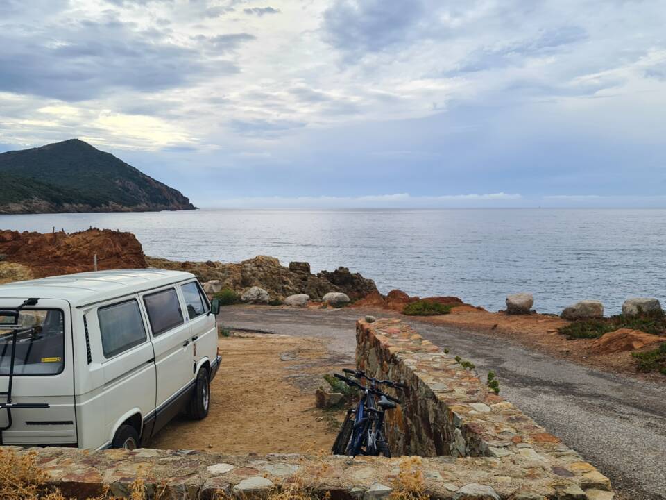 Bild 2/17 von Volkswagen T3 Bus 2.1 (G-Kat) (1989)