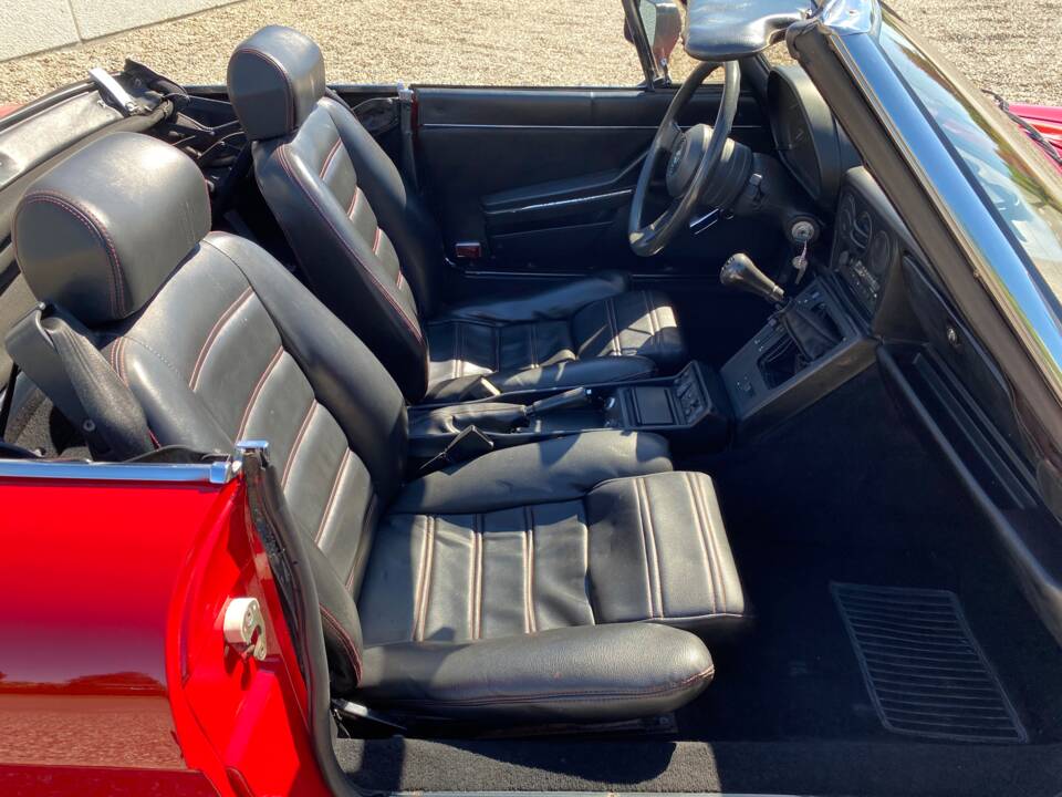 Image 39/56 of Alfa Romeo 2.0 Spider (1986)