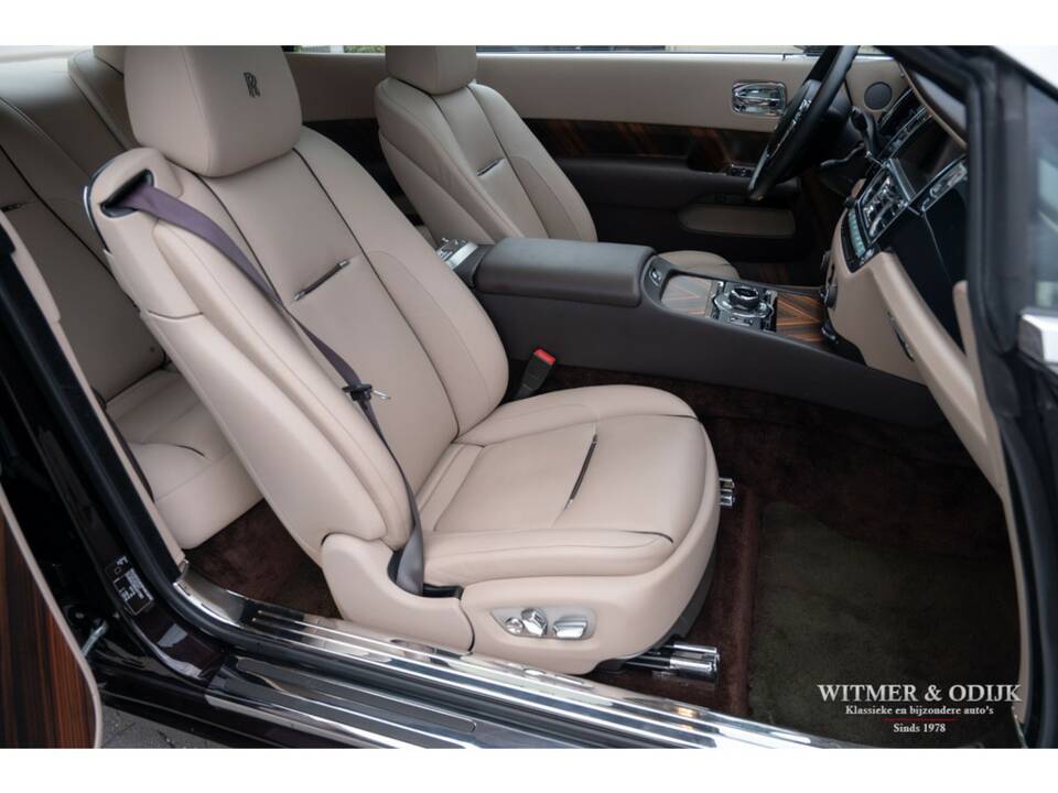 Image 8/38 of Rolls-Royce Wraith (2014)