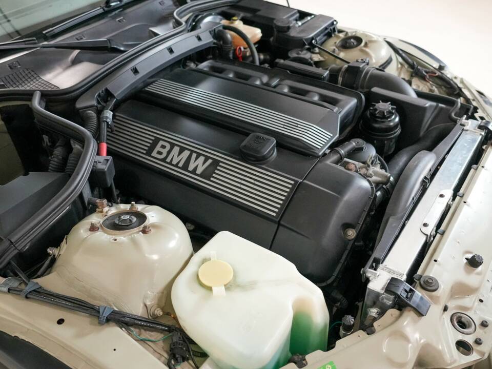 Afbeelding 31/33 van BMW Z3 Coupé 3.0 (2002)