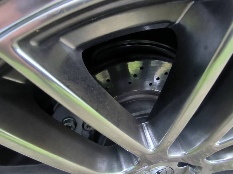 Imagen 43/58 de Mercedes-Benz SL 350 (2005)