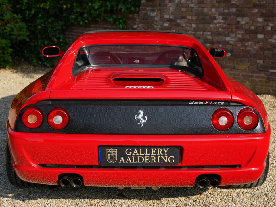 Imagen 30/50 de Ferrari F 355 F1 GTS (1998)