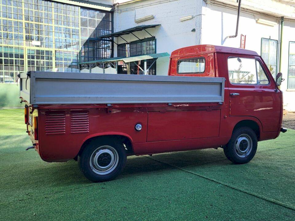 Bild 9/39 von FIAT 900 T&#x2F;E (1978)