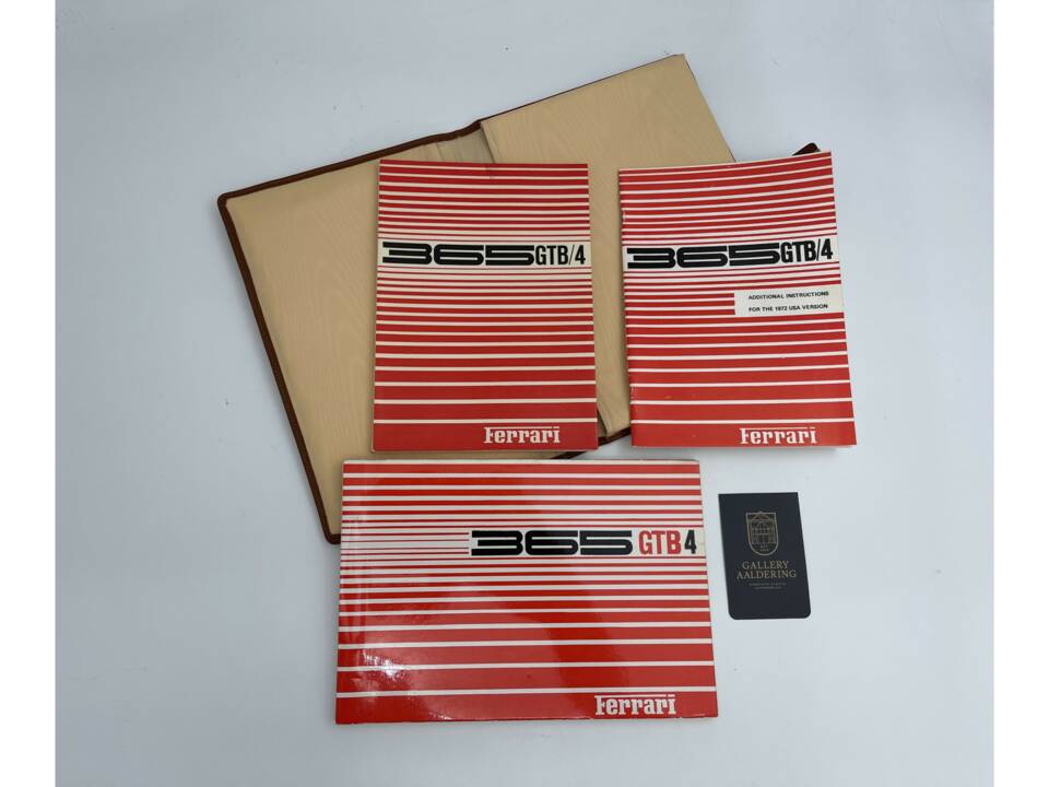 Image 13/50 of Ferrari 365 GTB/4 Daytona (1973)