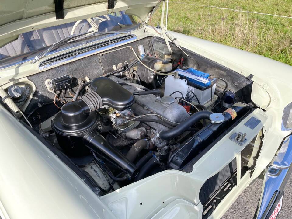 Image 13/16 de Mercedes-Benz 220 b (1964)