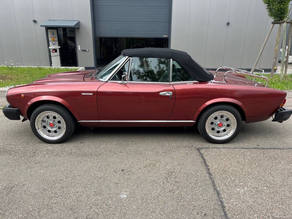 Image 3/14 of FIAT 124 Spider Volumex (1984)