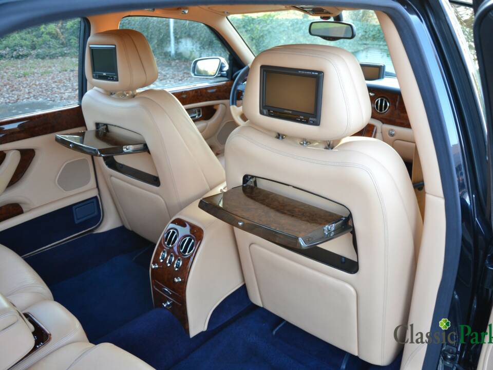 Bild 38/50 von Bentley Arnage Red Label (2002)