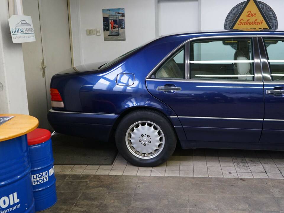 Immagine 32/36 di Mercedes-Benz S 500 L (1994)