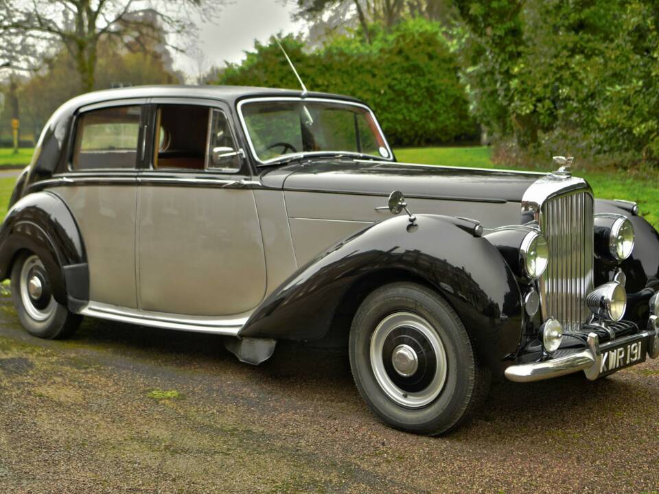 Image 7/50 of Bentley Mark VI (1950)