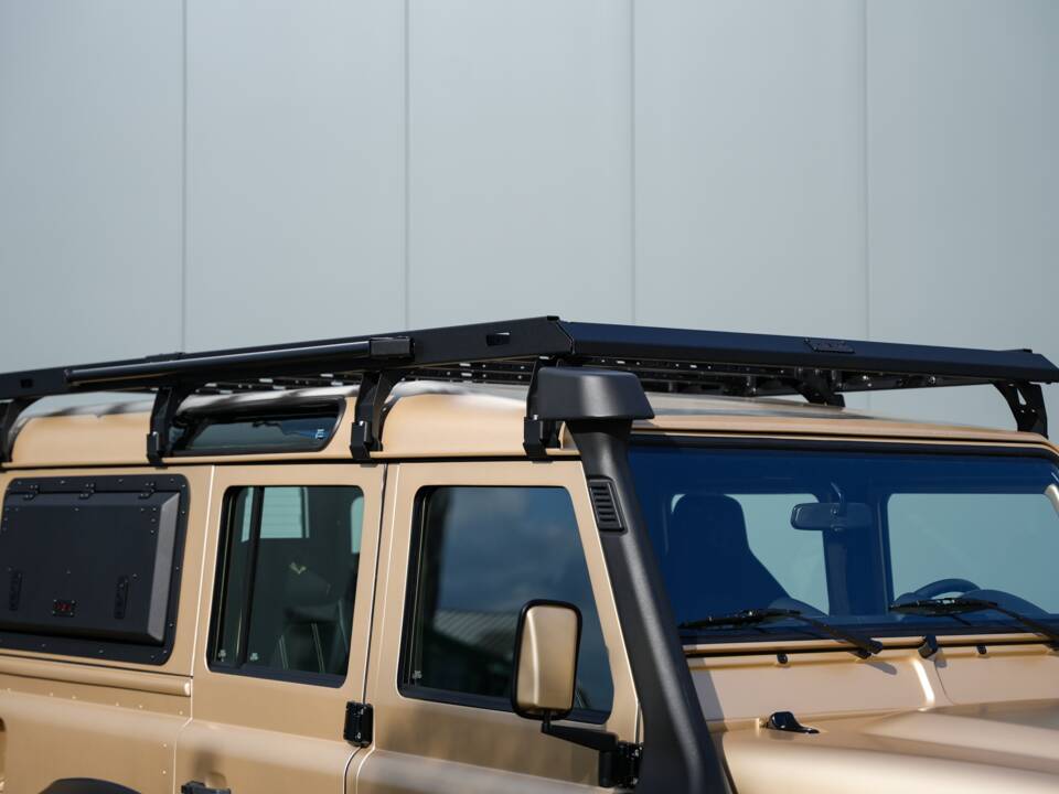 Bild 41/58 von Land Rover Defender 110 (2013)
