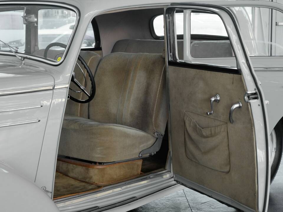 Image 37/45 of Mercedes-Benz 170 DS (1953)