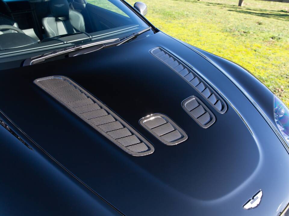 Bild 21/68 von Aston Martin V12 Vantage S (2018)