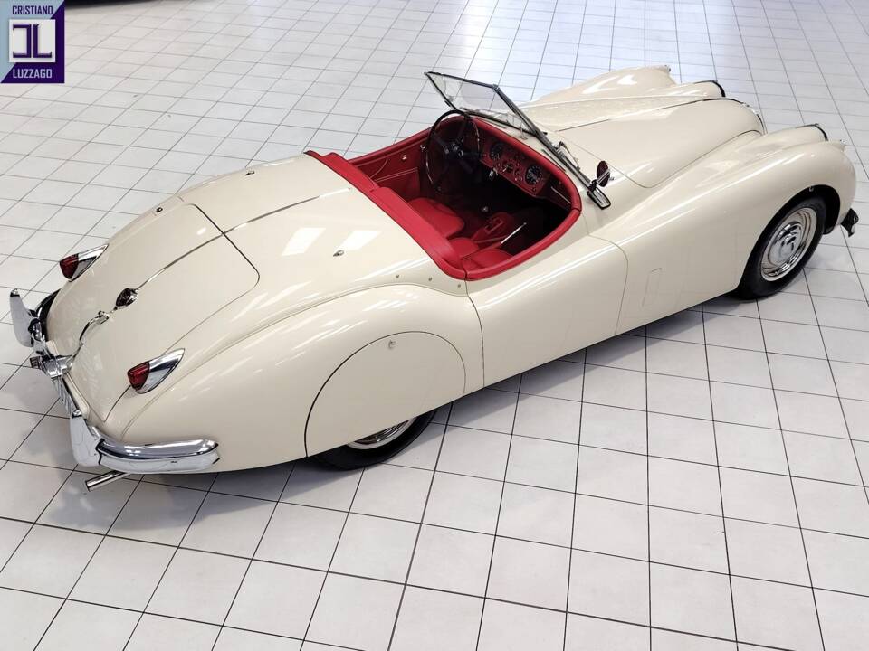 Image 9/74 of Jaguar XK 140 OTS (1956)