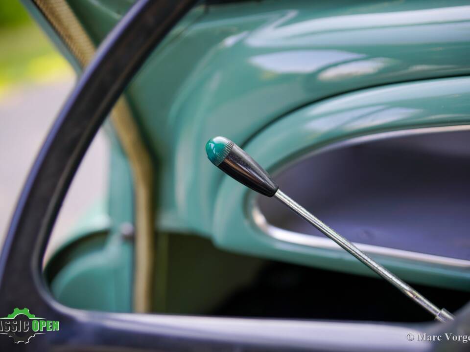 Image 8/34 de Morris Minor 1000 Traveller (1971)