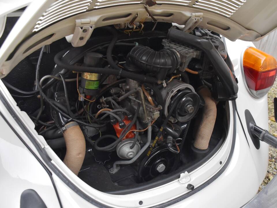 Bild 42/49 von Volkswagen Super Beetle (1979)