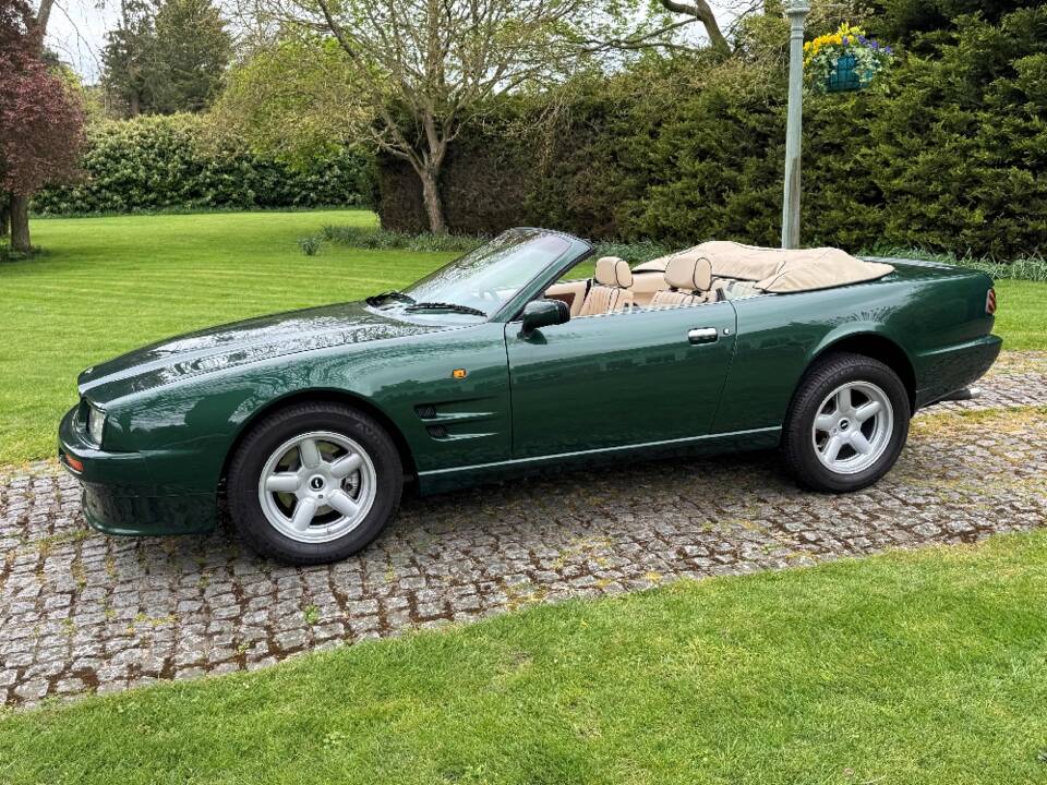 Image 4/30 of Aston Martin Virage Volante (1993)