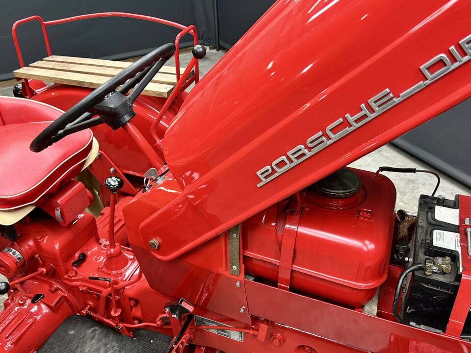 Immagine 39/50 di Porsche-Diesel Junior K (1961)