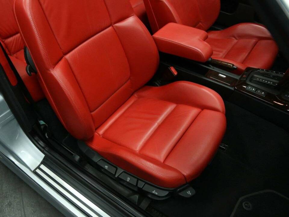 Immagine 29/50 di BMW 328i (1997)