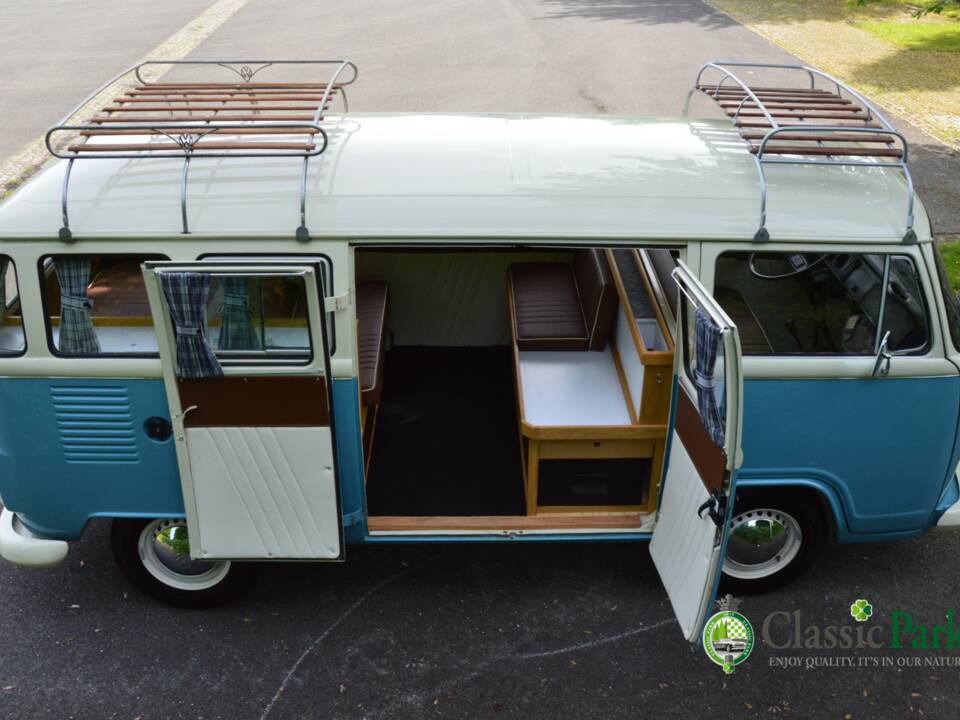 Bild 18/50 von Volkswagen T2b Camper (1976)
