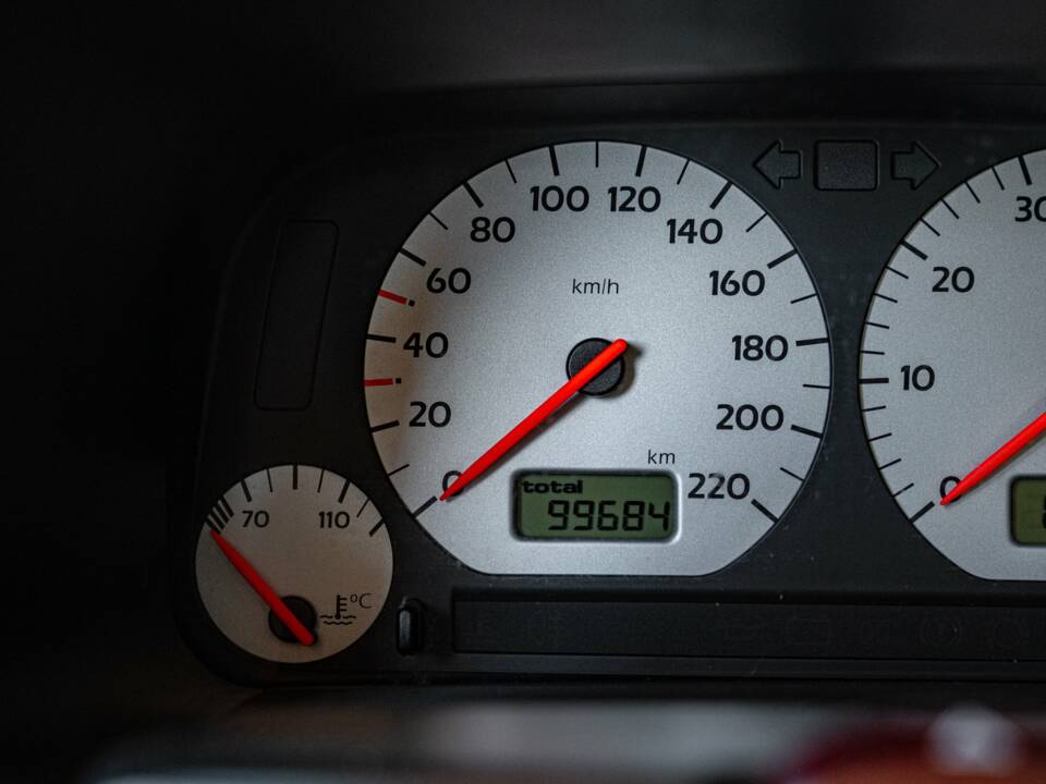 Immagine 28/45 di Volkswagen Golf IV 1.6 (1997)