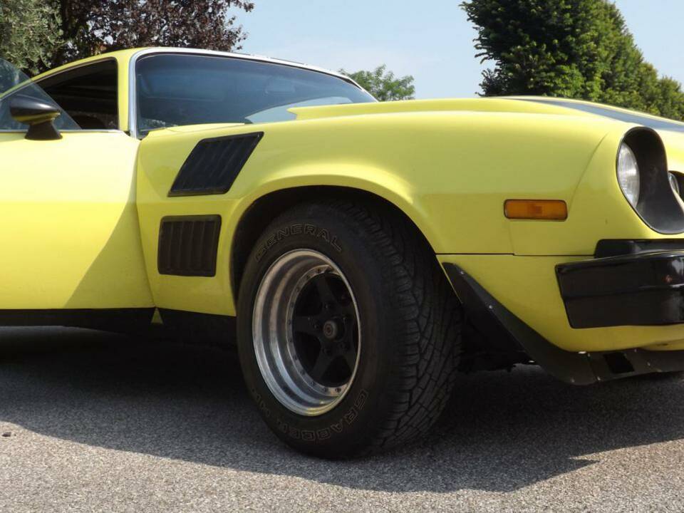 Image 32/50 of Chevrolet Camaro IROC-Z 350 (1974)