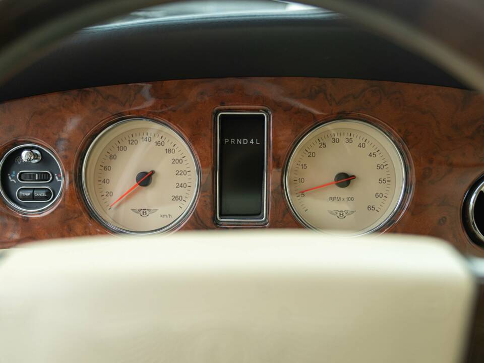 Image 24/40 of Bentley Arnage Green Label (1999)