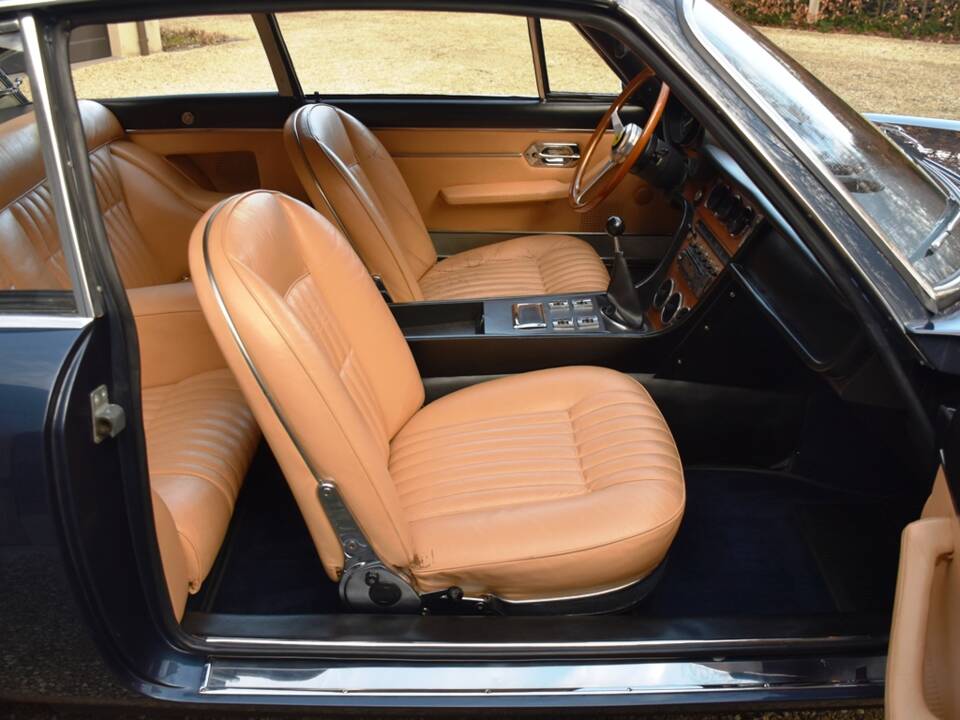 Bild 15/43 von Ferrari 365 GT 2+2 (1970)