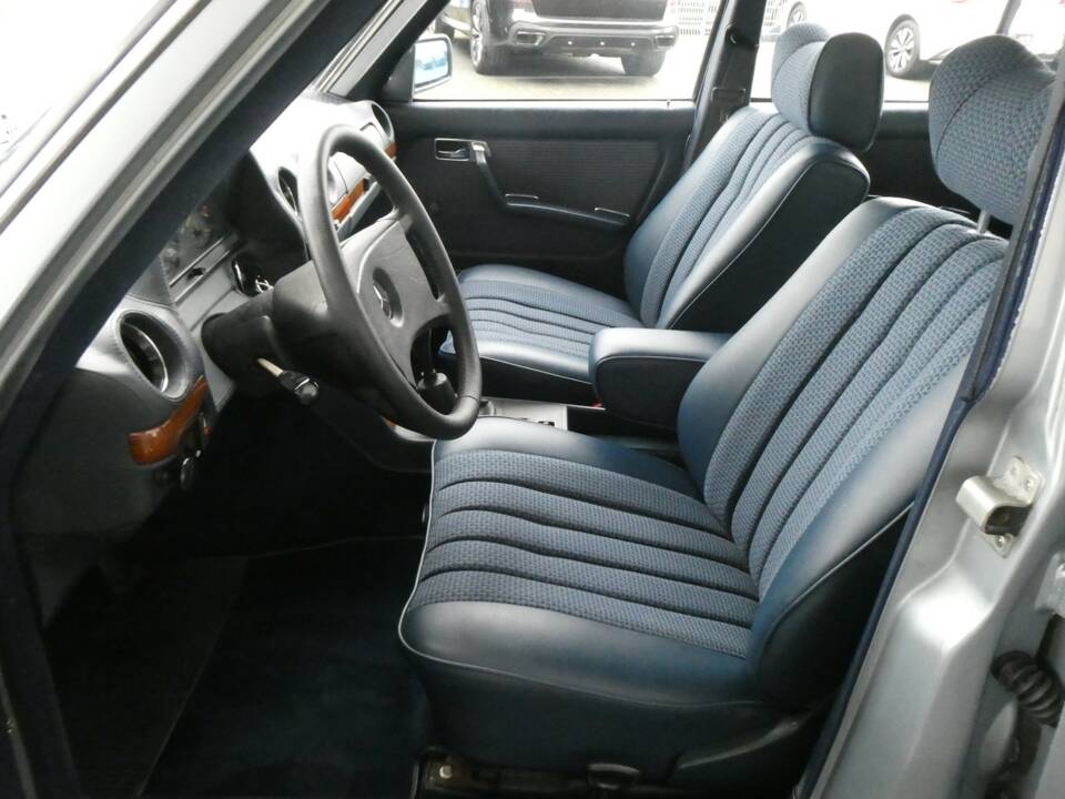 Image 9/21 of Mercedes-Benz 280 TE (1984)